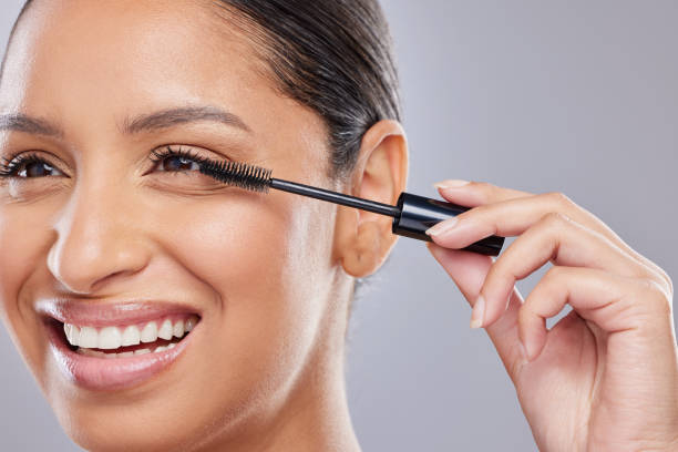 What is tubing mascara? How to apply mascara for the perfect lash look